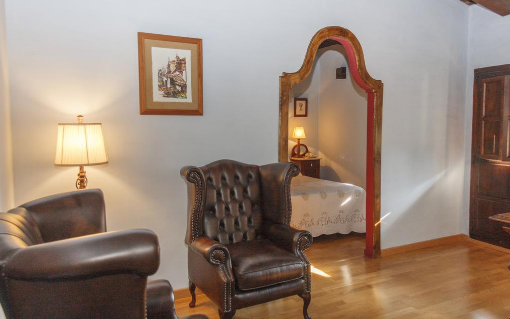 Double Room Seating Area,1038506671:JPEG