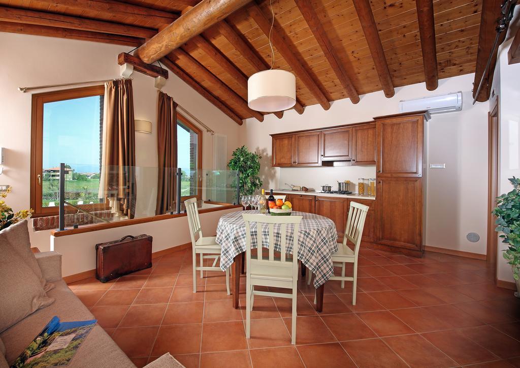 Two-Bedroom Apartment Top with Terrace,543510327:JPEG