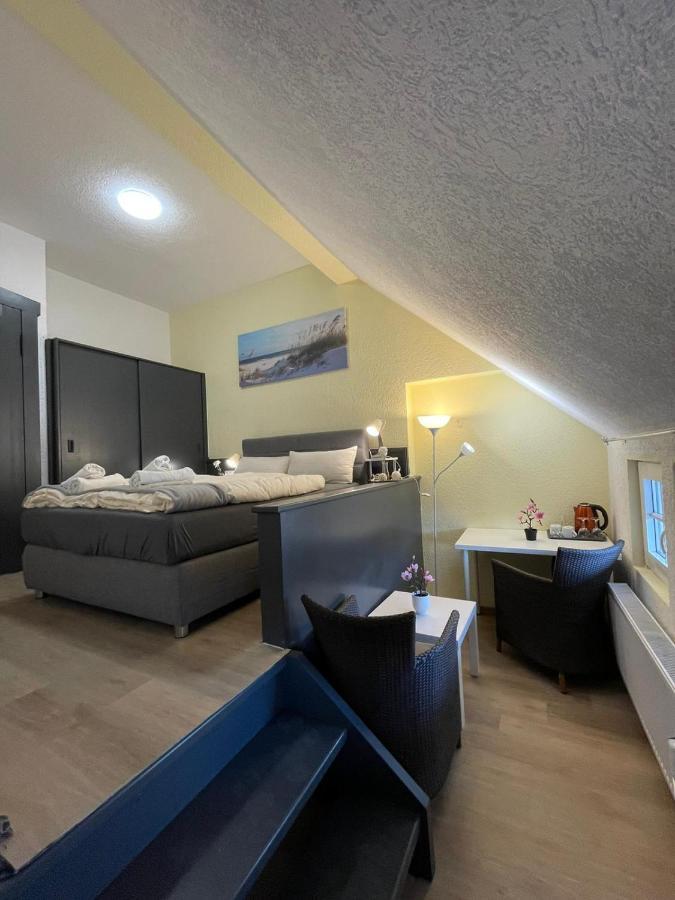 Large Single Room,1152835899:JPEG