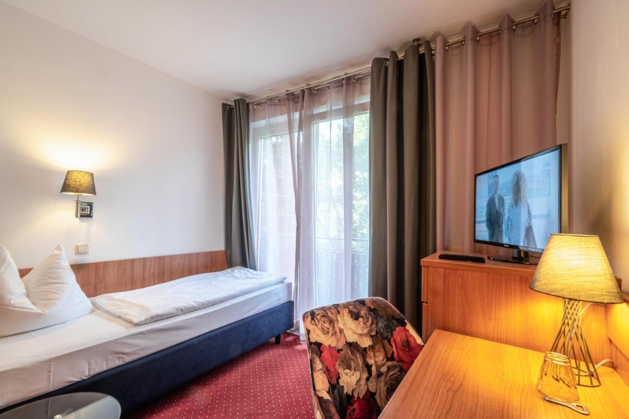 Budget Single Room,1154941884:JPEG