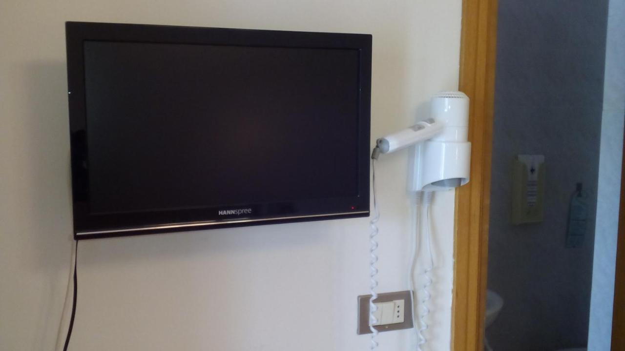 Triple Room,1152594894:JPEG