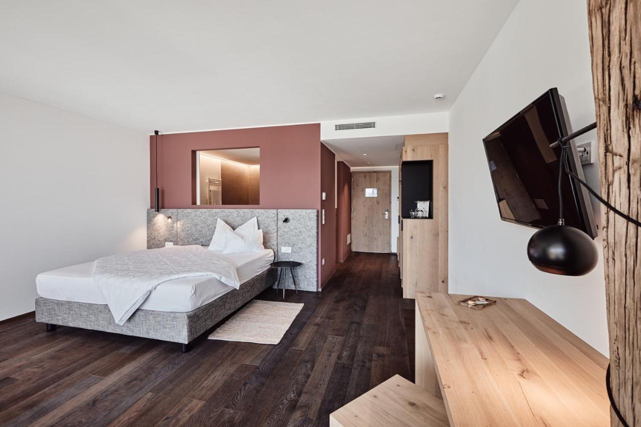 Single Room Balcony,1152738126:JPEG