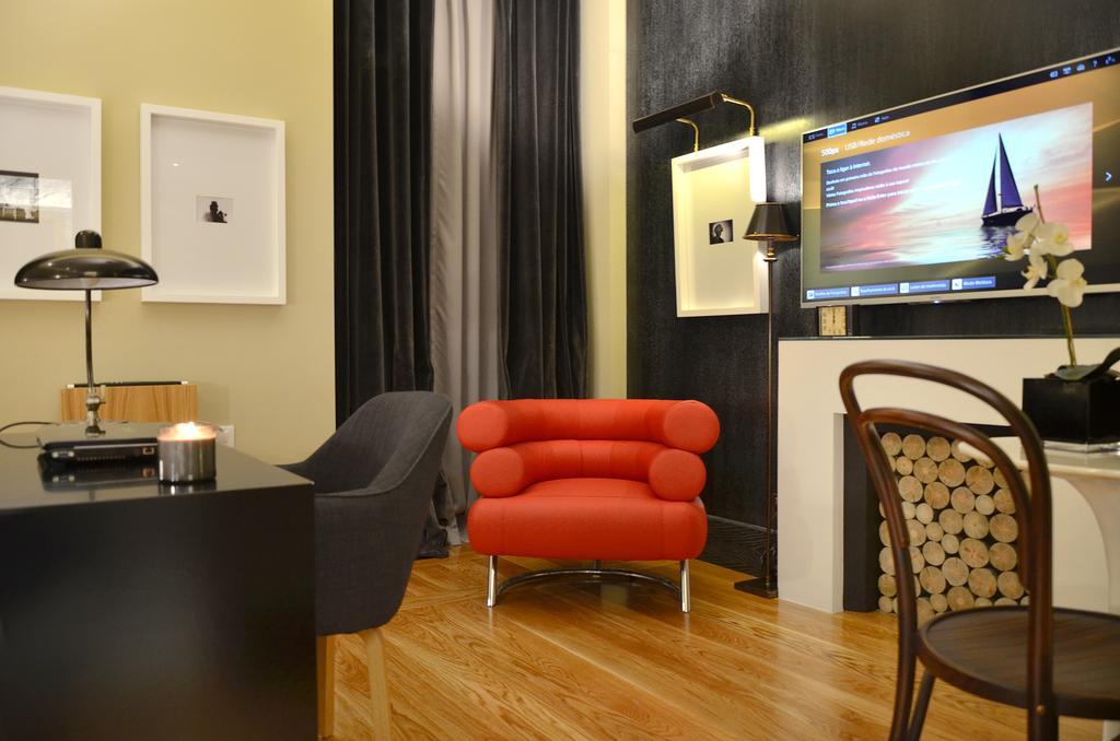 Small Double Room street view