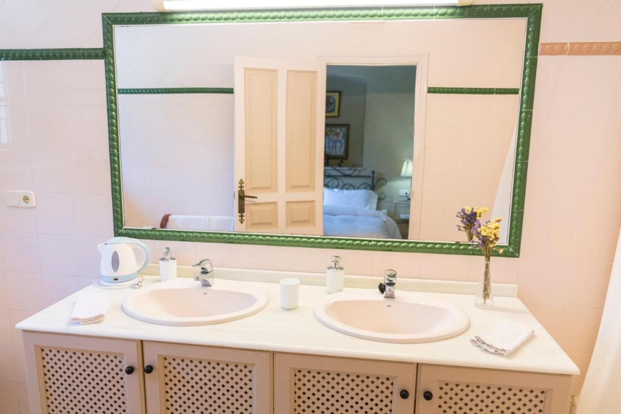 Double or Twin Room Garden View