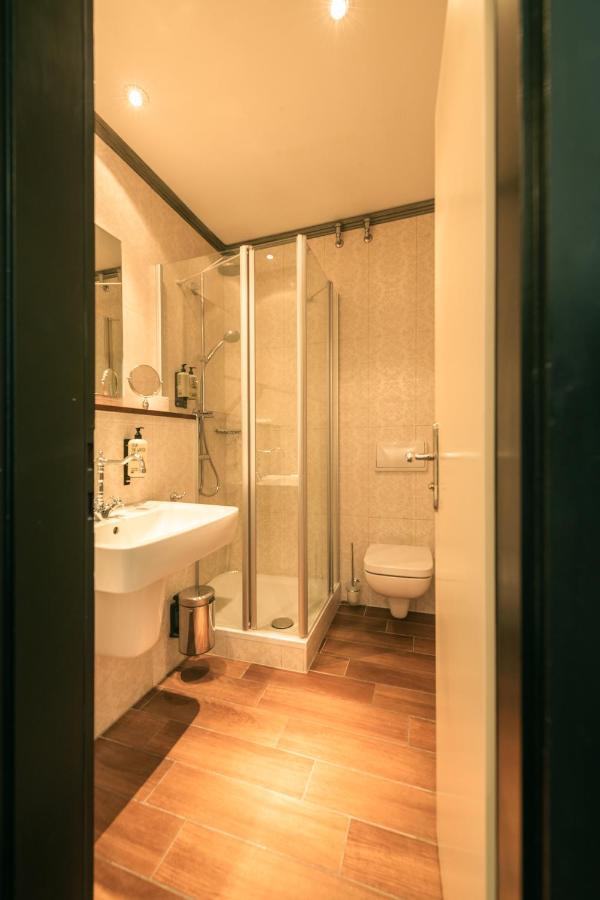 Compact Room Single