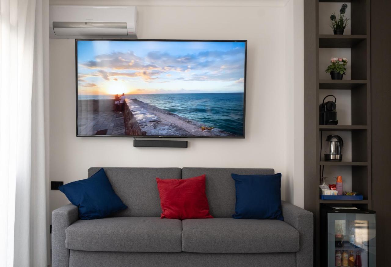 Superior Family Room