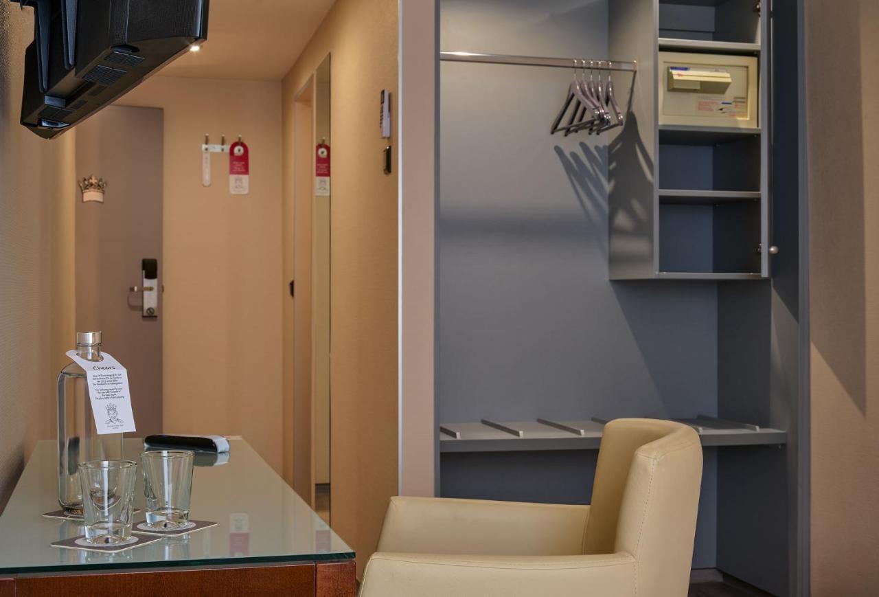 Single Room