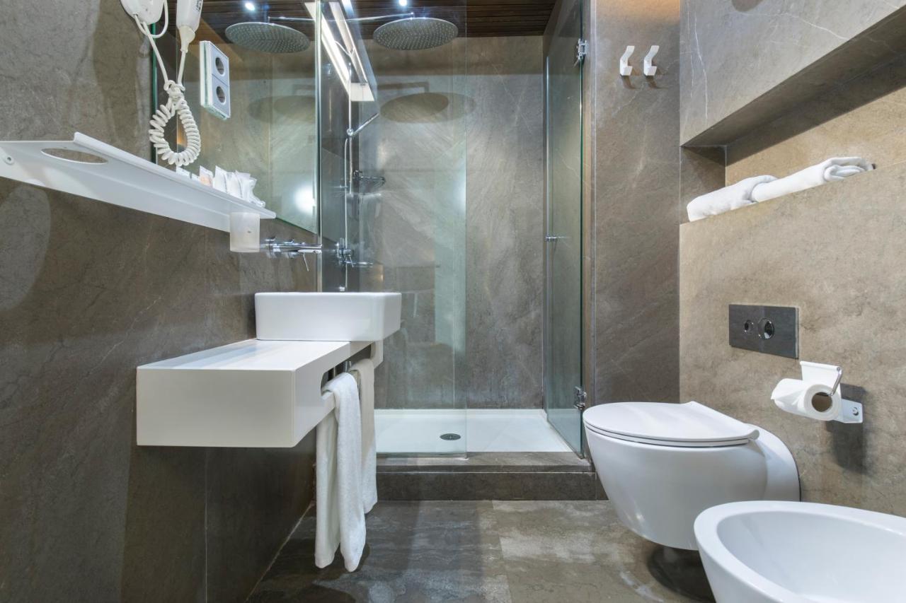 Superior Double or Twin Room Alhambra View