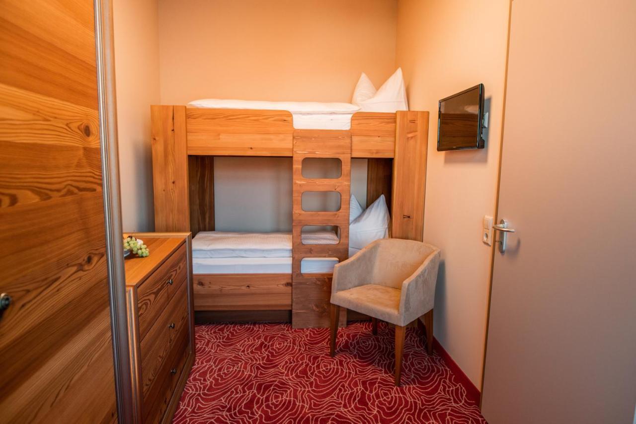 Classic Quadruple Room