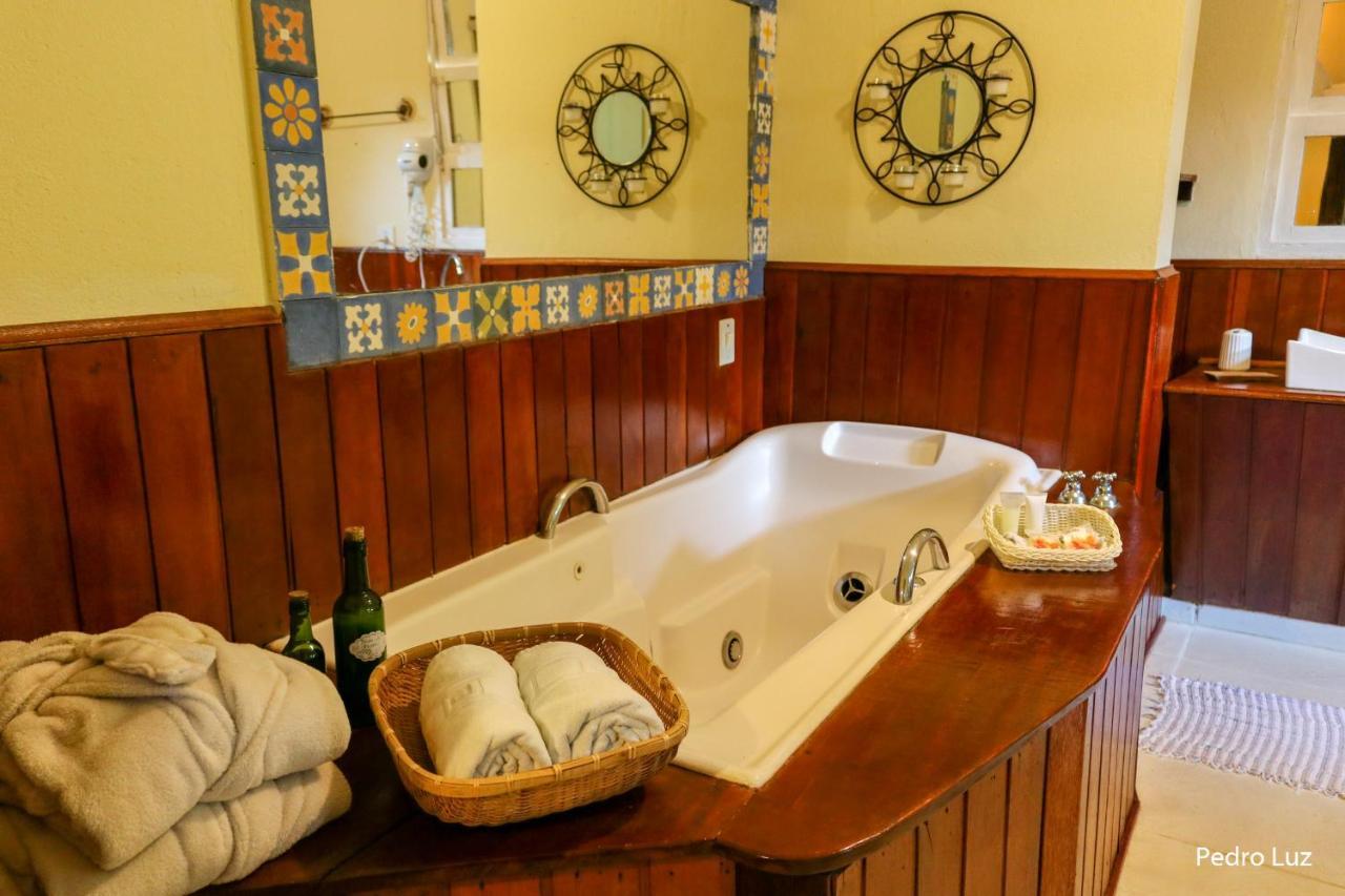 King Suite Spa Bath