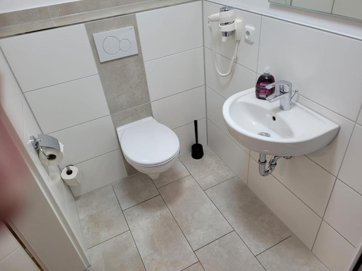 Small Double Room,1155151134:JPEG