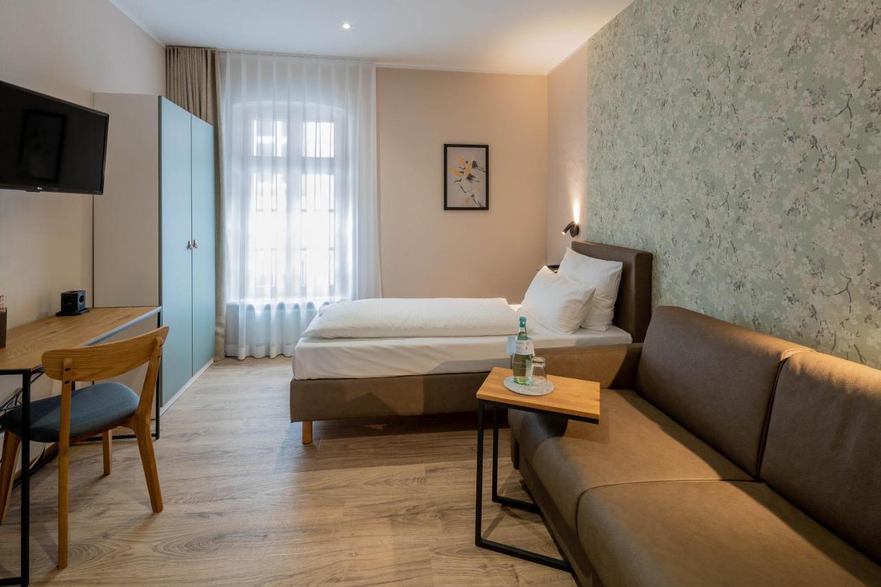 Large Single Room,1155173028:JPEG