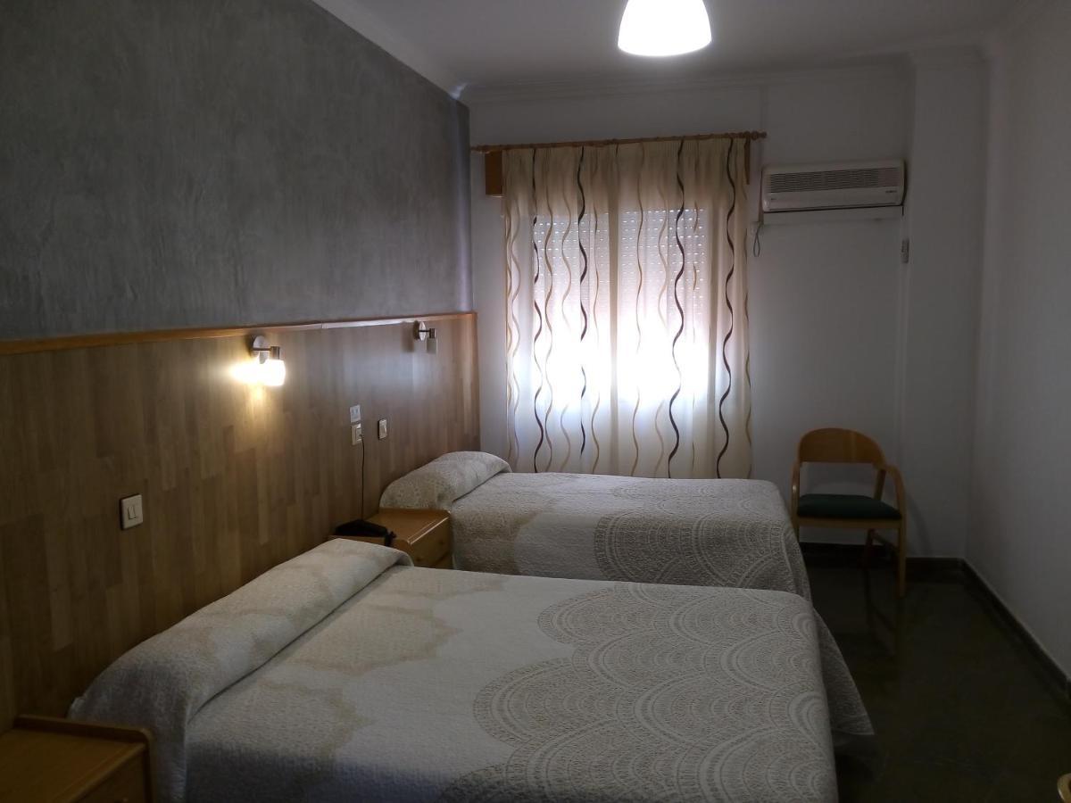 Double or Twin Room Extra Bed,1343970002:JPEG