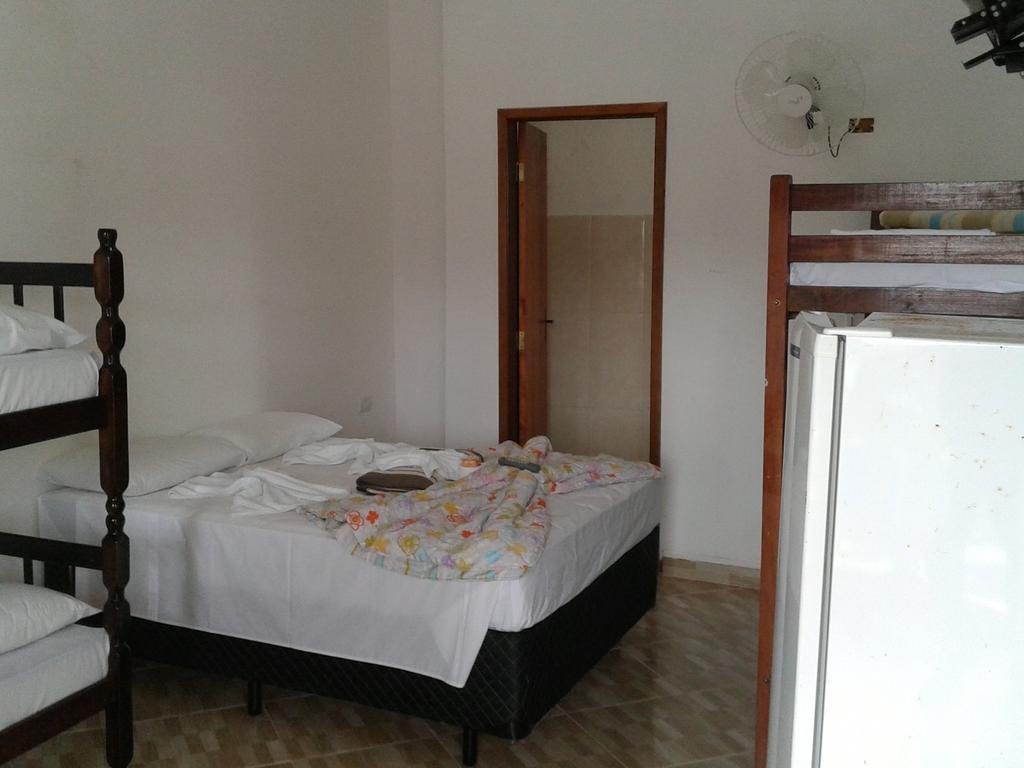 Quarto Triplo Básico