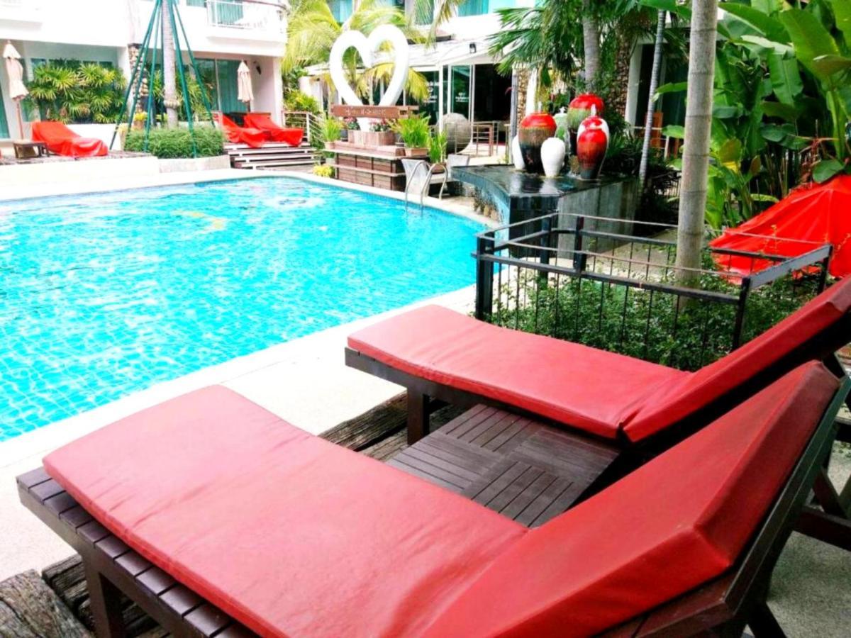 Standard King or Twin Bed Pool Access Room,1524456688:JPEG