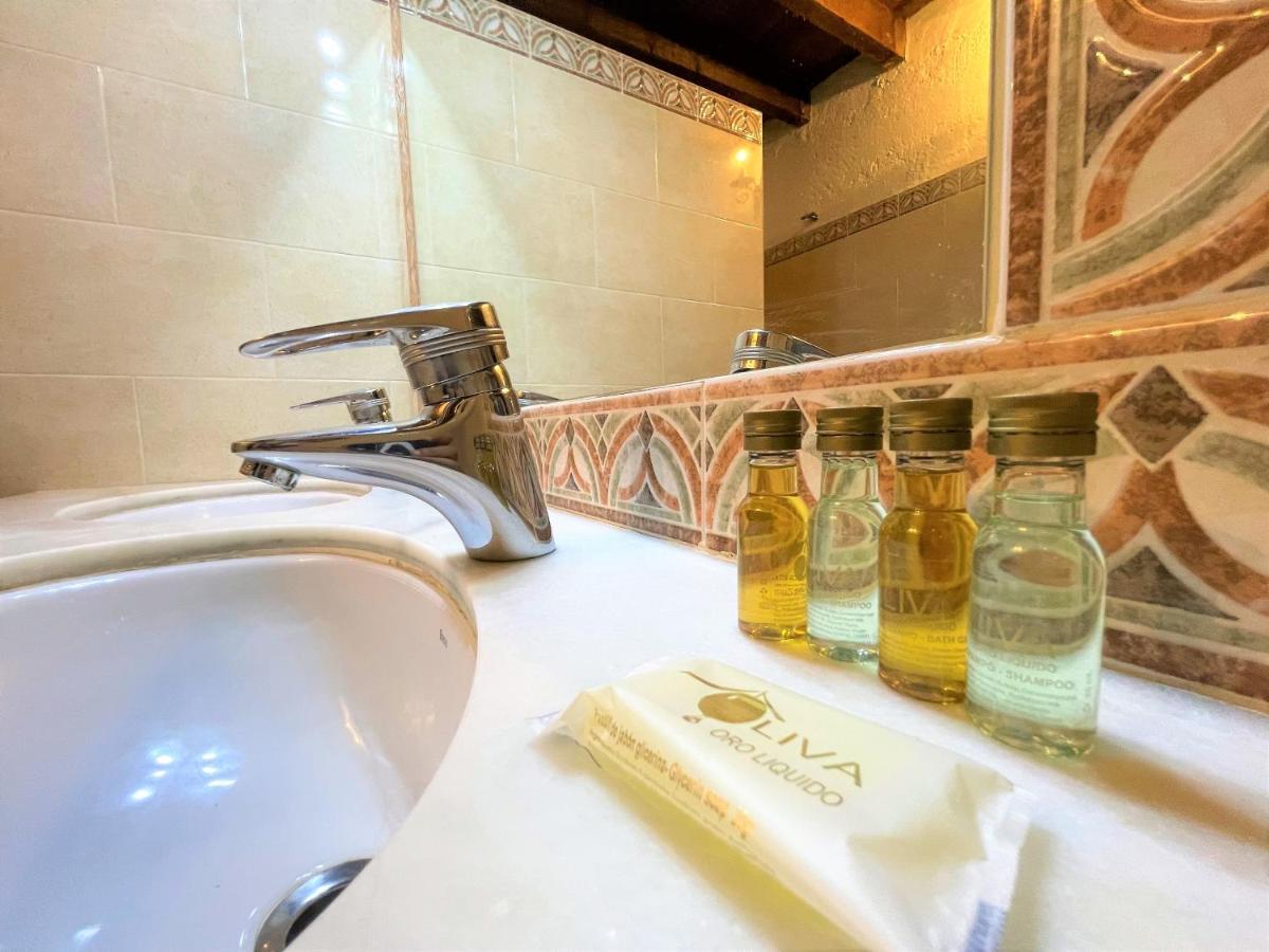 Double Room Private Bathroom