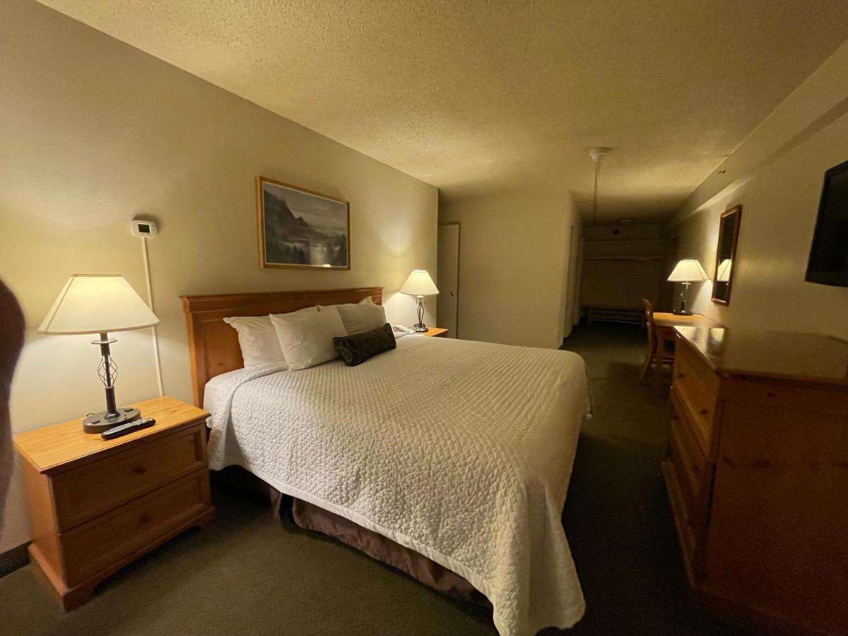 Executive Suite,1157627166:JPEG