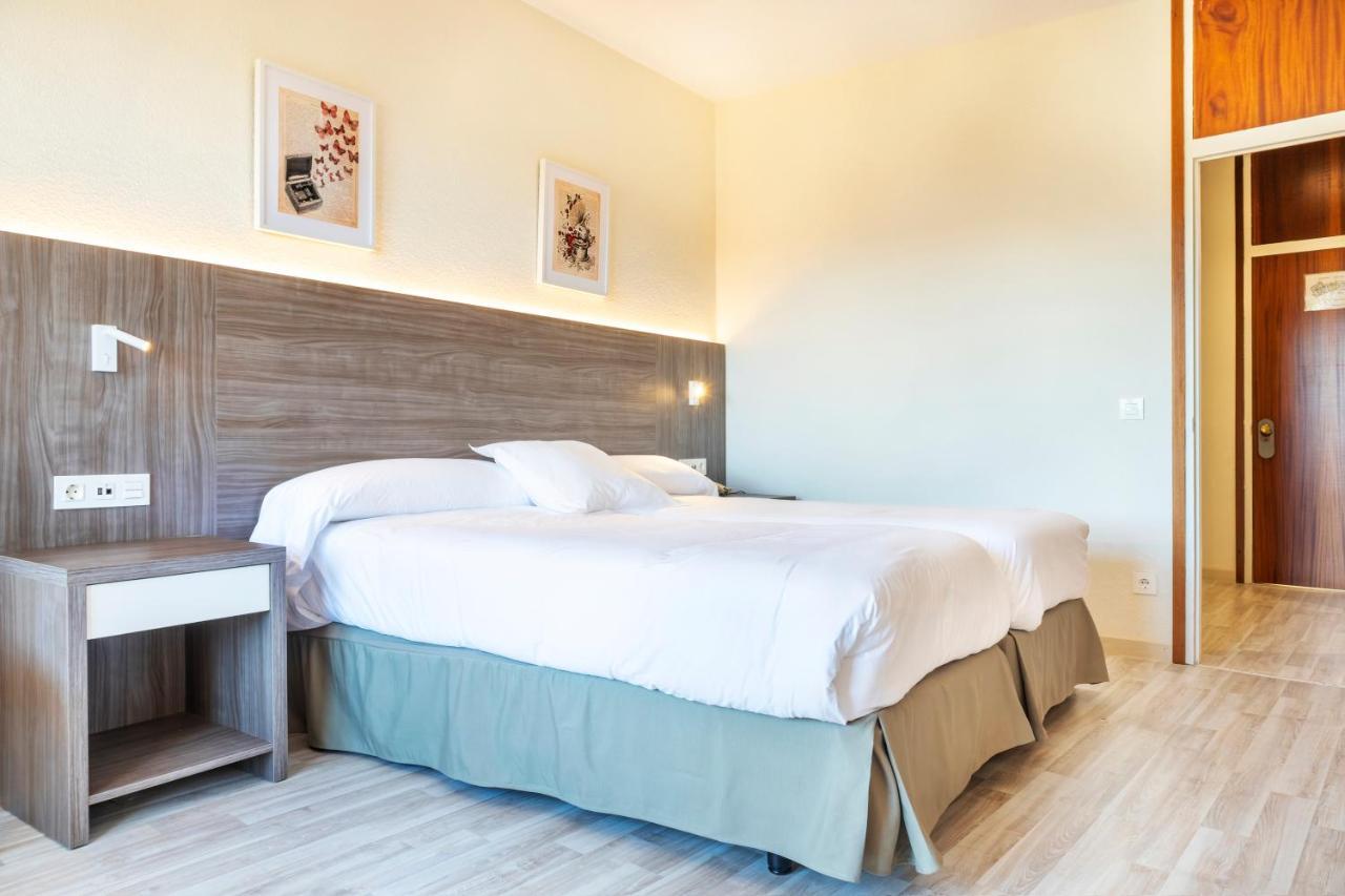 Double or Twin Room Terrace