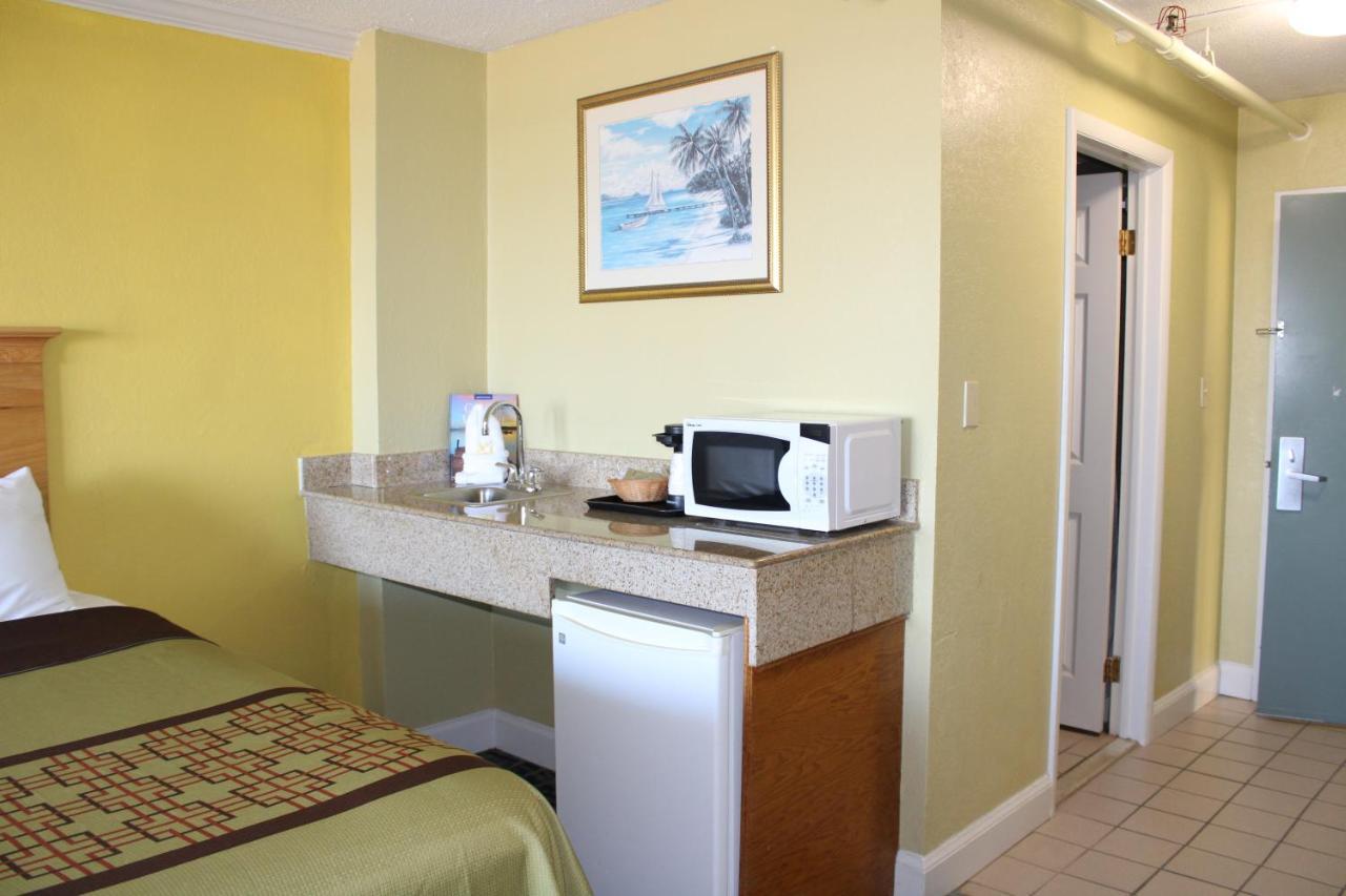 Standard Room Two Queen Beds Oceanfront Balcony,1241900704:JPEG