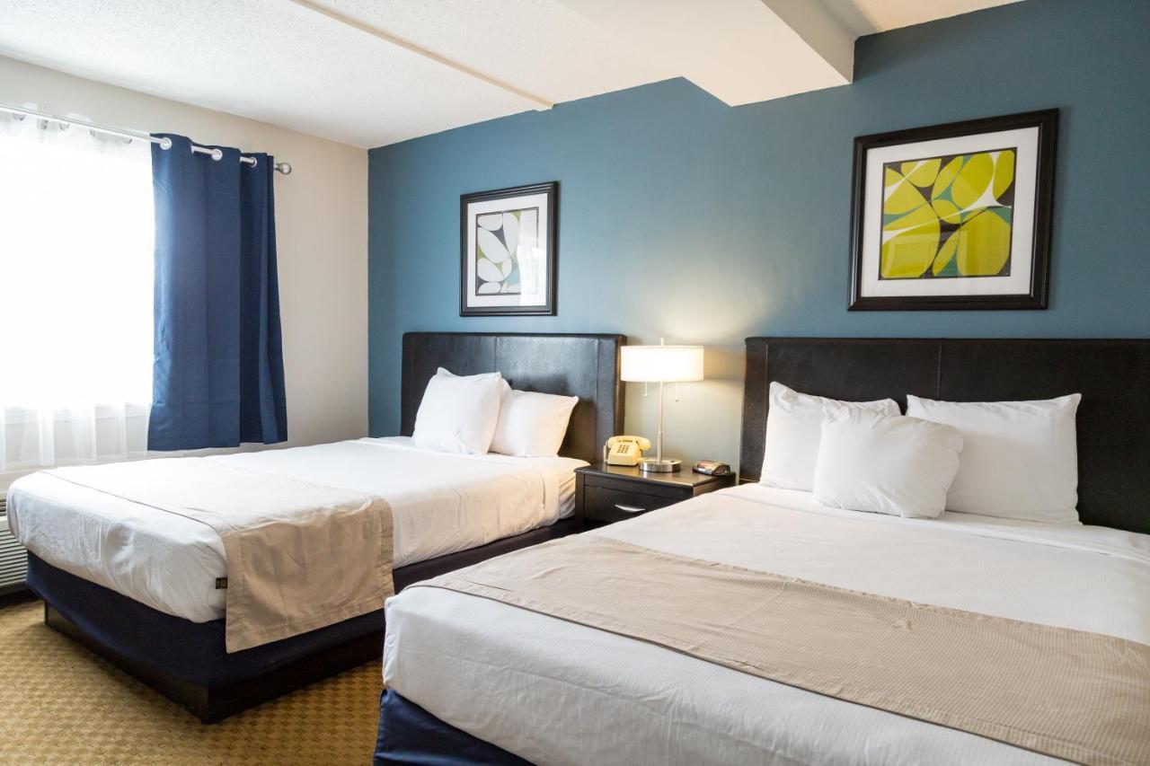 Queen Suite Two Queen Beds Non Smoking