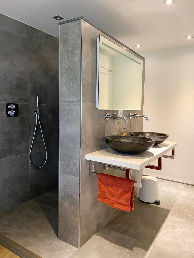 Deluxe Double Room Bath