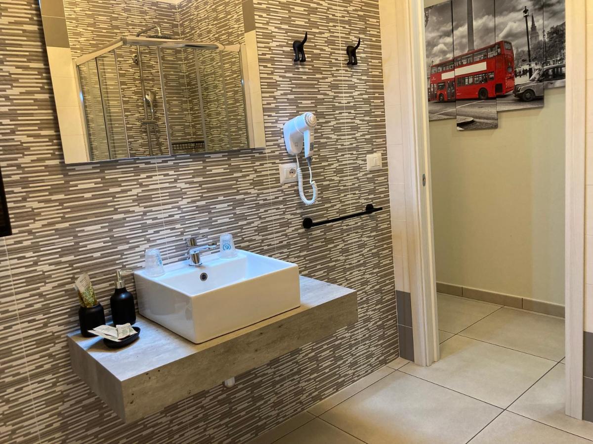 Deluxe Room,1159386596:JPEG