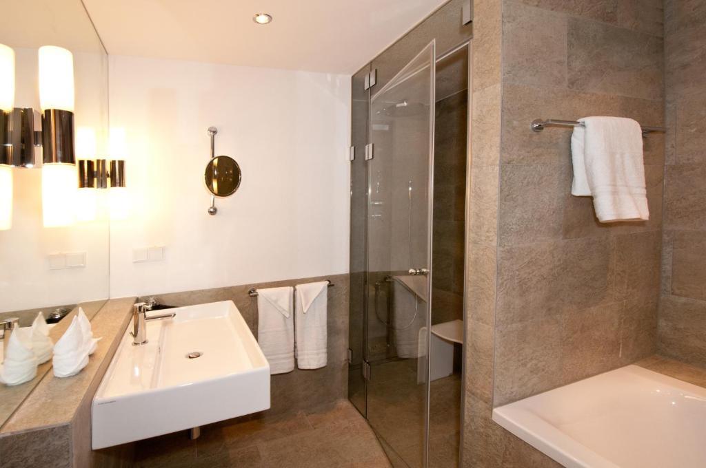 Superior Suite,11666350:JPEG