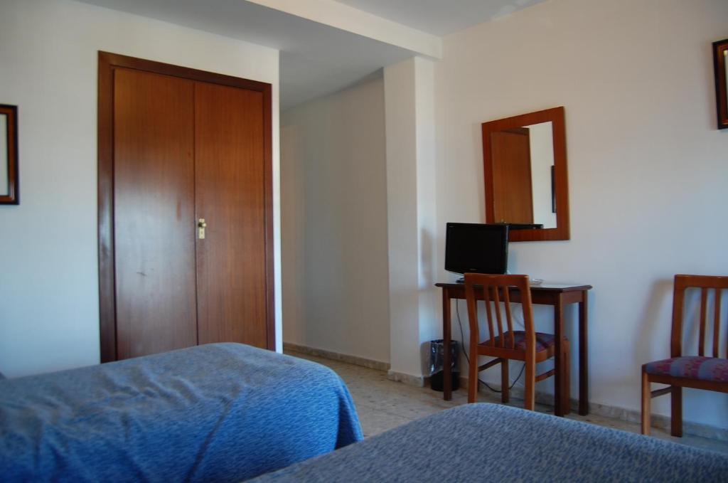 Triple Room