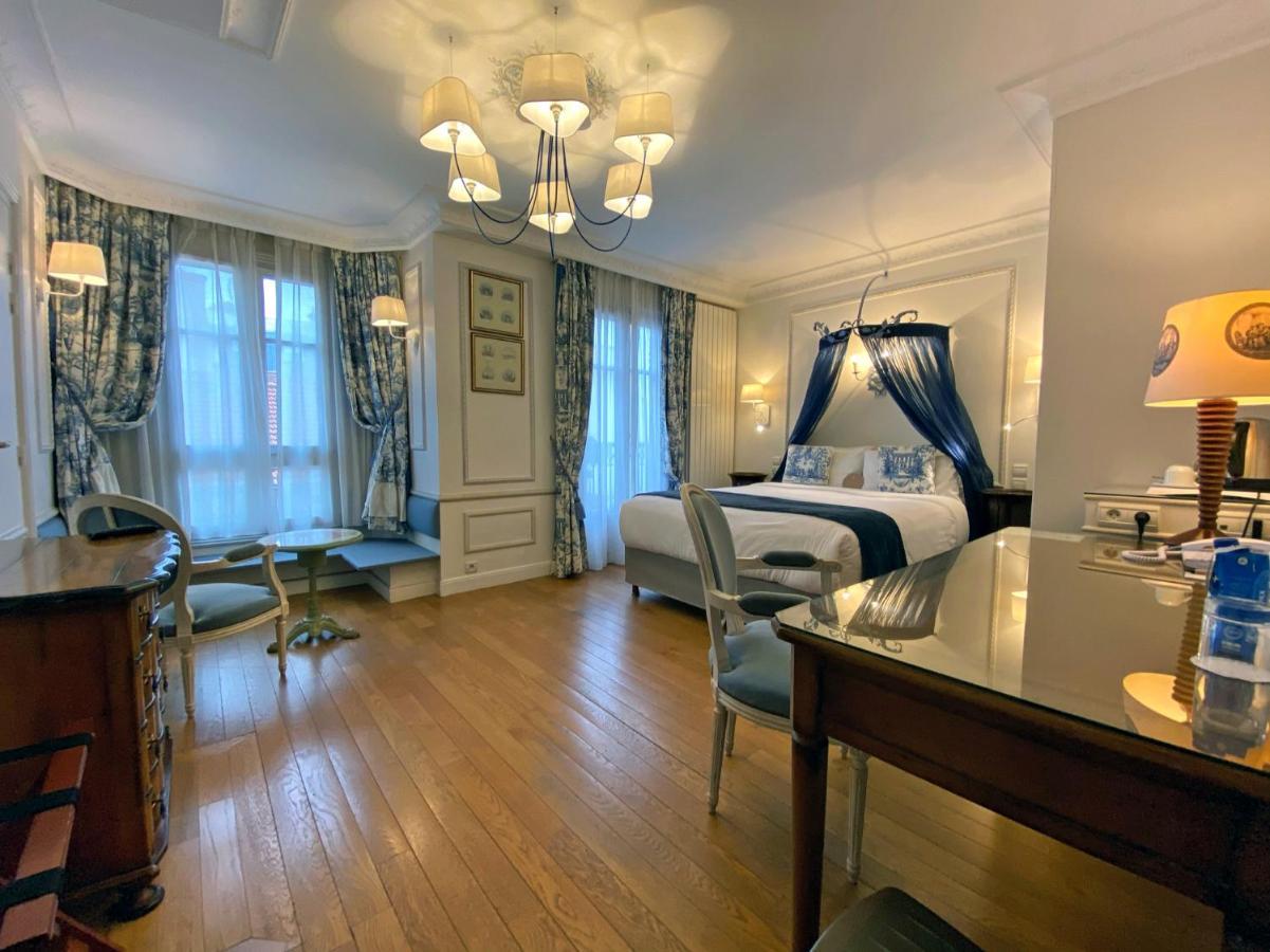 Deluxe Double Room with Balcony,1160098599:JPEG