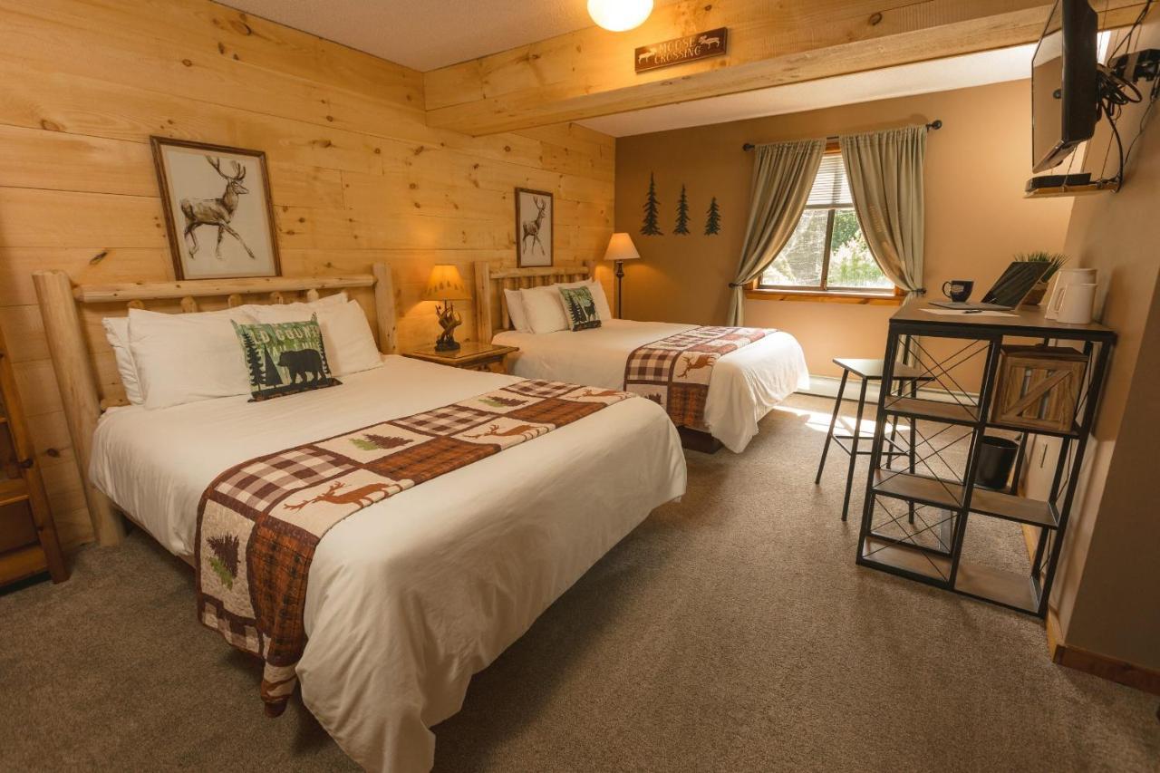 Standard Queen Room Two Queen Beds