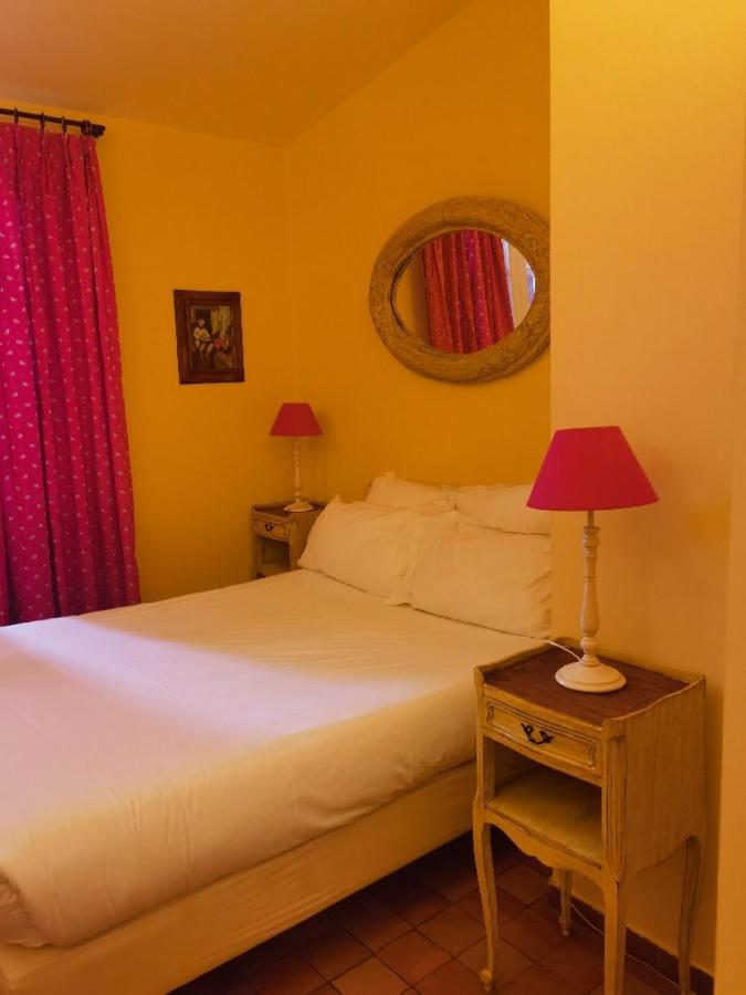Double Room,815735363:JPEG