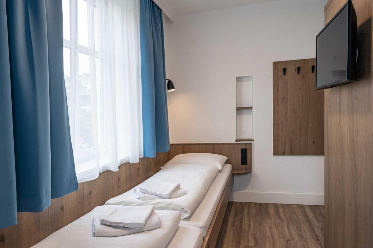 Small Twin Room,1064101528:JPEG