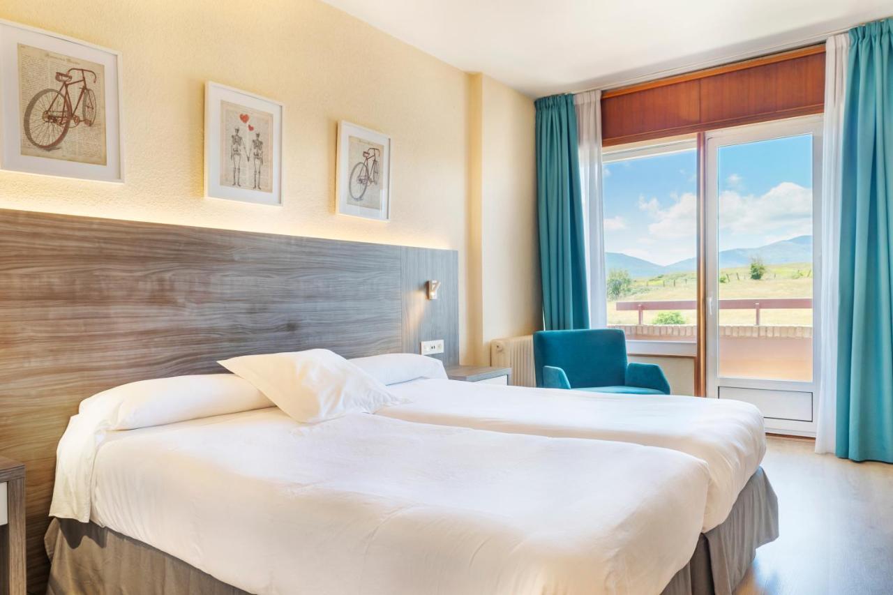 Double or Twin Room Terrace