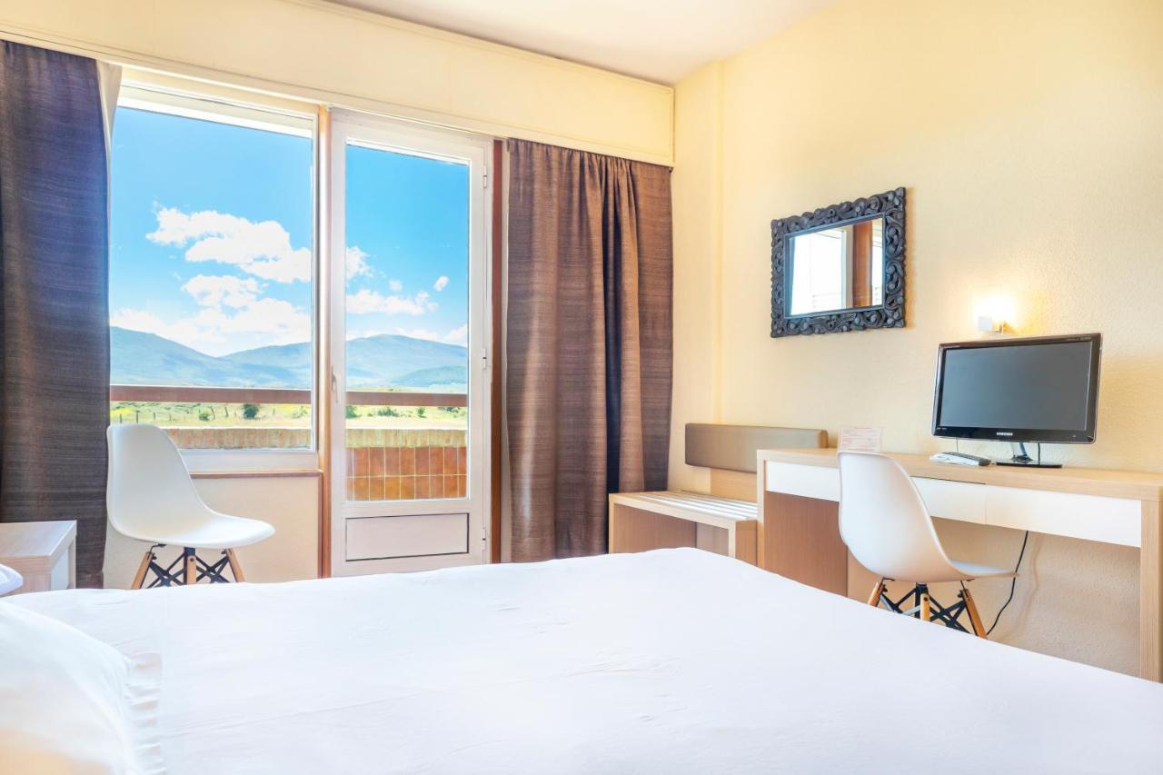 Double or Twin Room Terrace