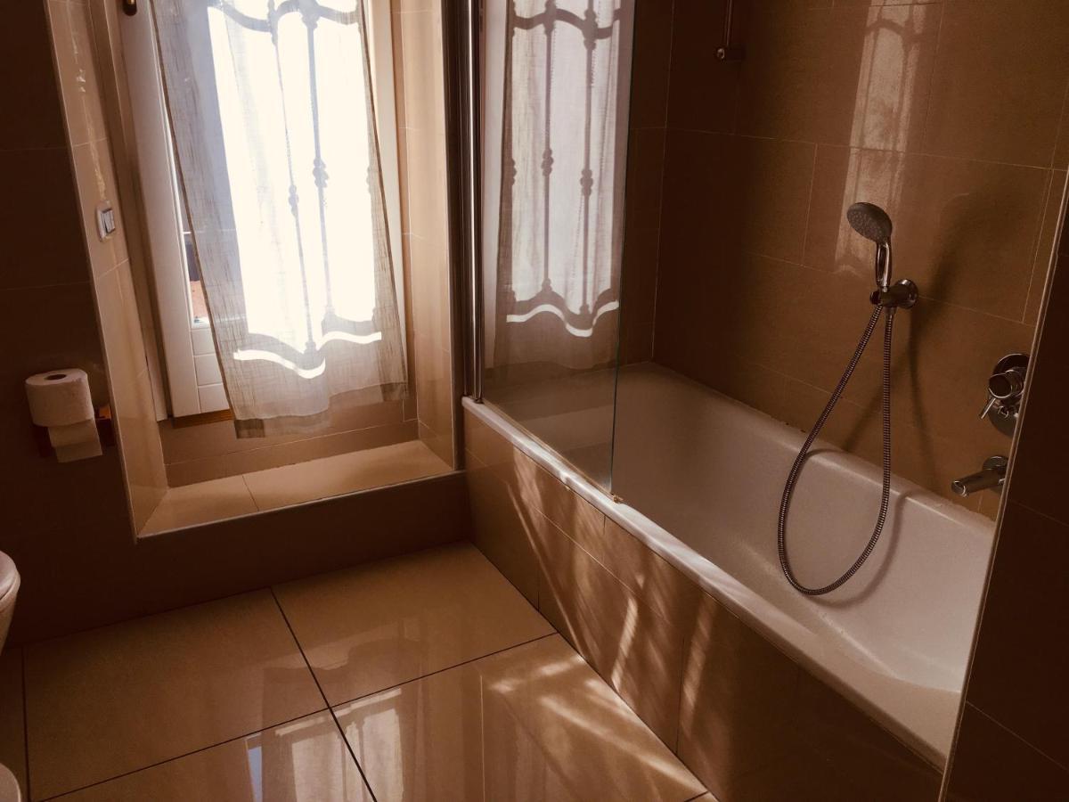 Superior Double Room Lake View Terrace