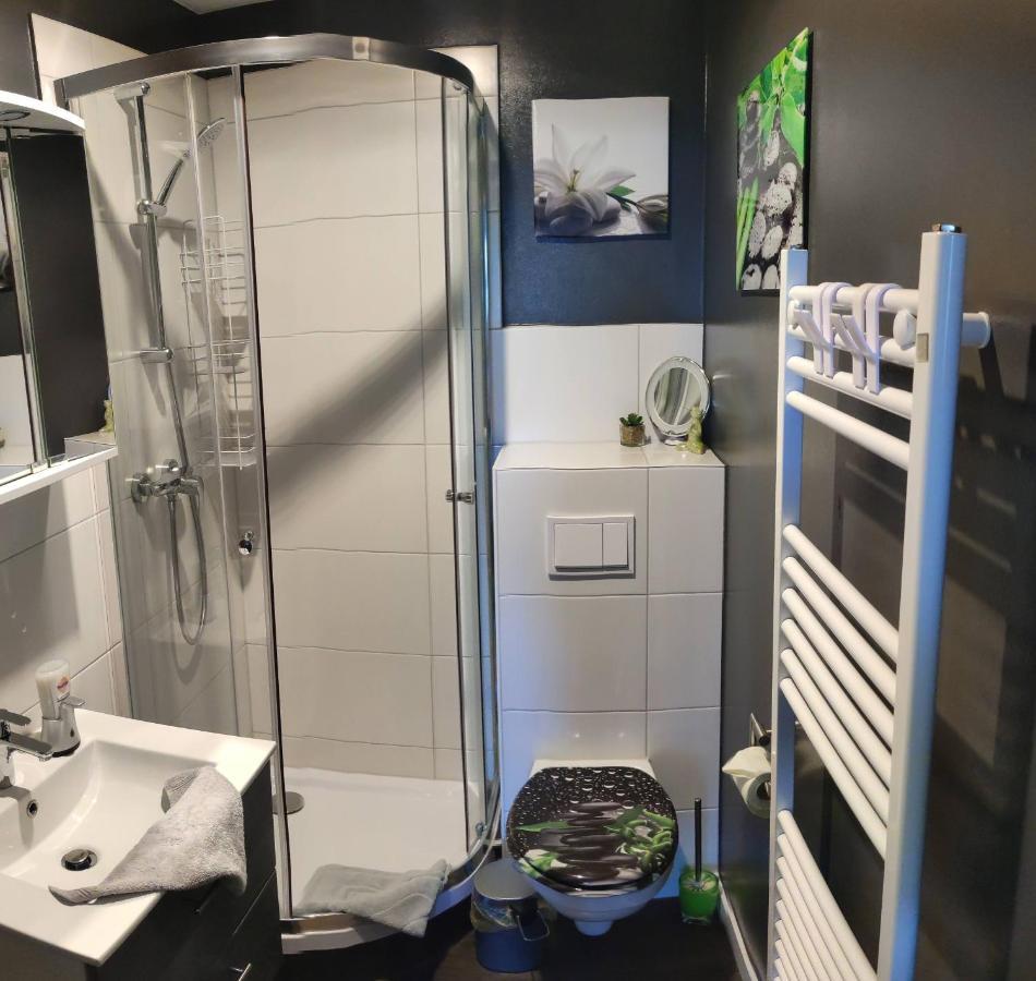 Family Room,1022862781:JPEG