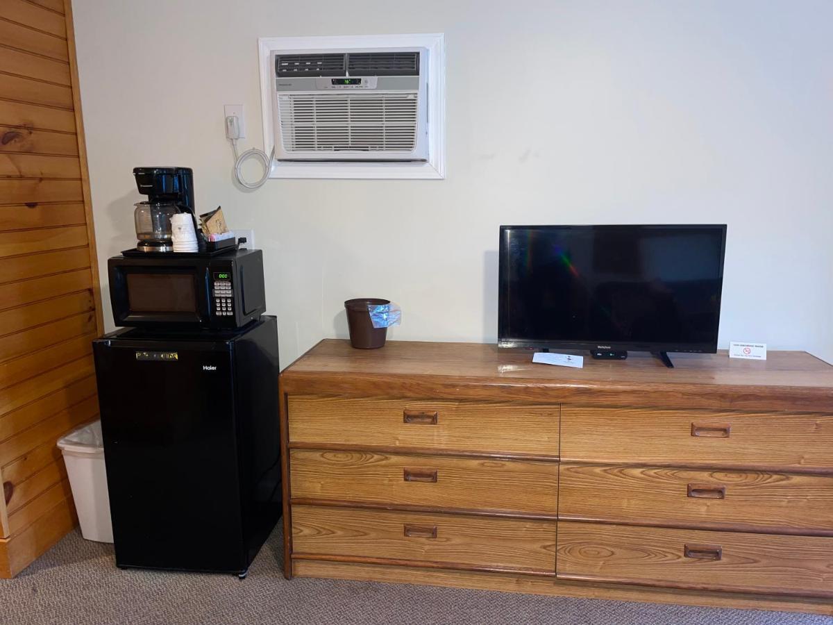 Deluxe Two-Bedroom Family Room