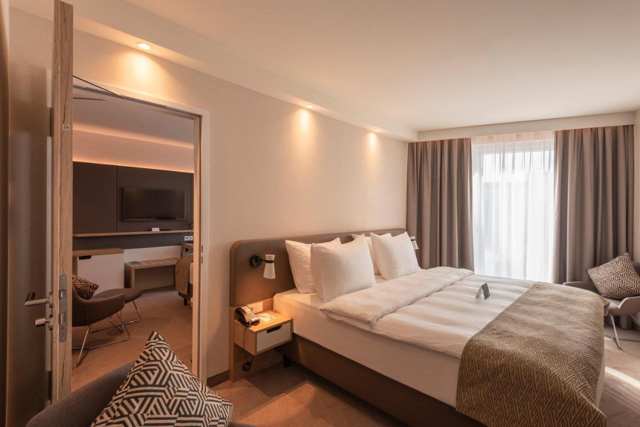 Premium King Room - Connecting Door,1162472949:JPEG