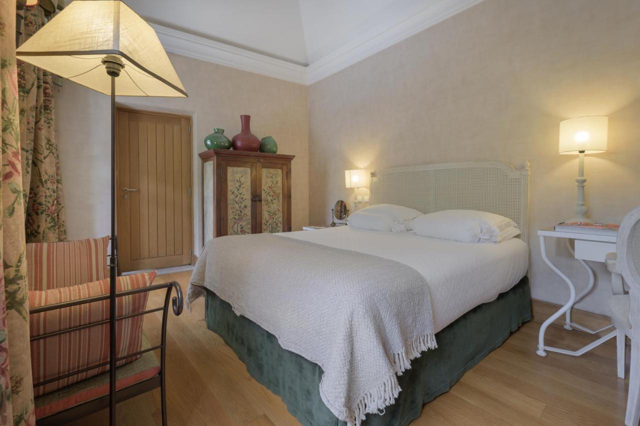 Alfama Room