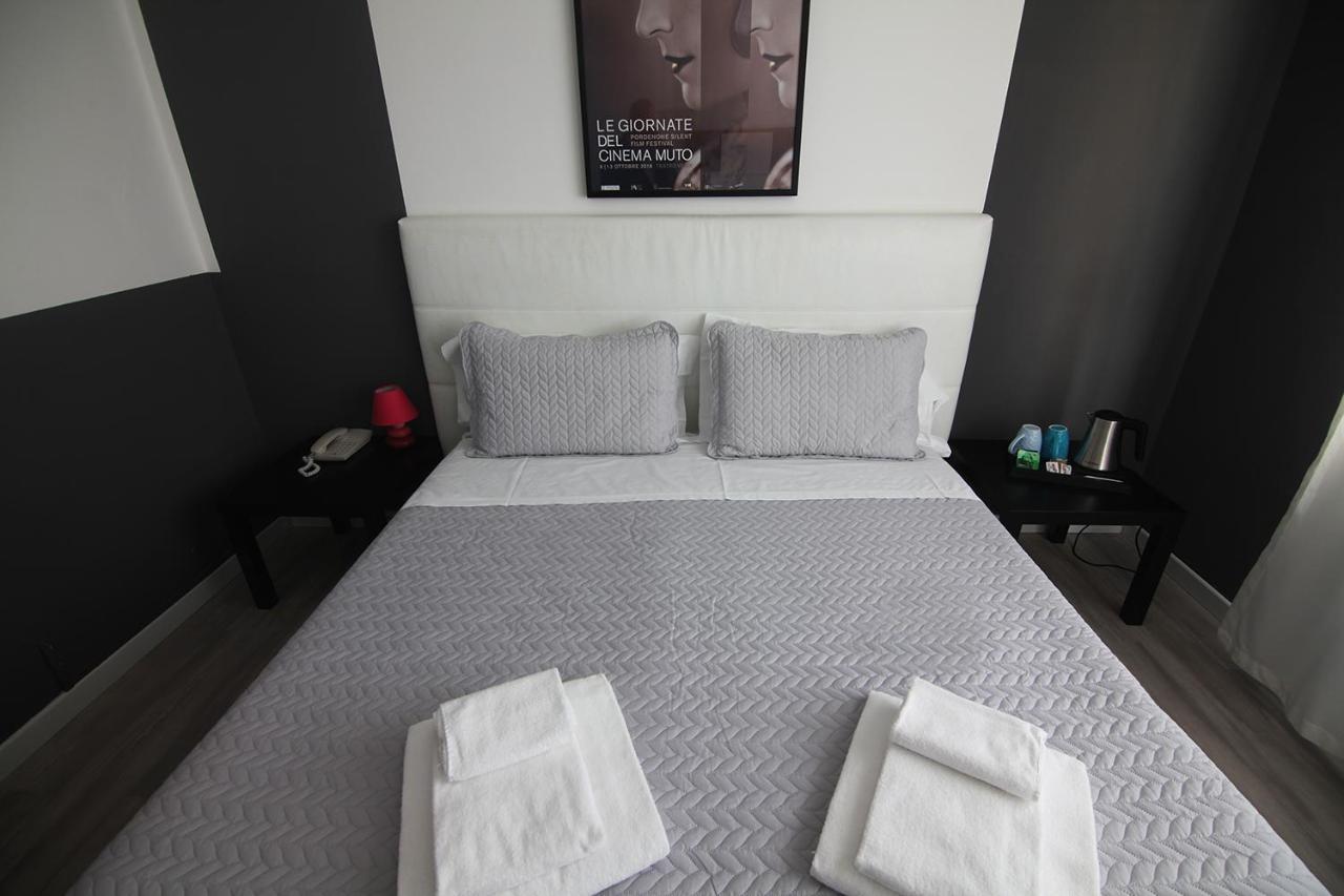 Standard Double Room,1163390664:JPEG
