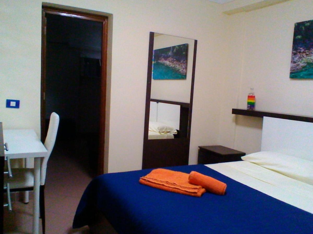 Standard Doppelzimmer mit Gemeinschaftsbad - ohne Aussicht