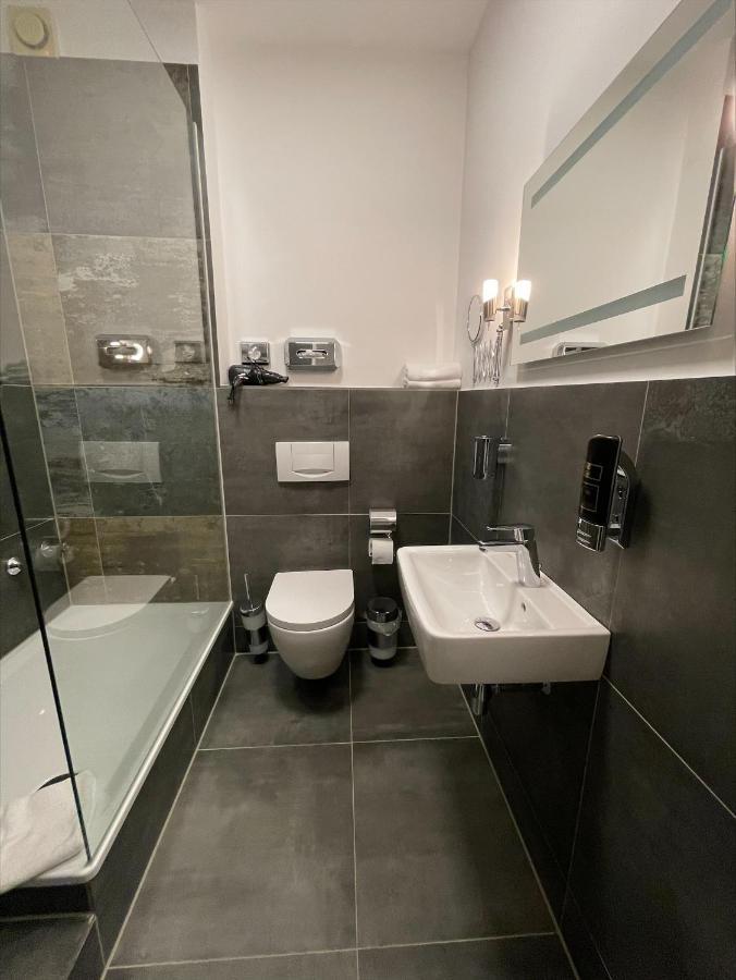 Deluxe Double Room,1164036693:JPEG