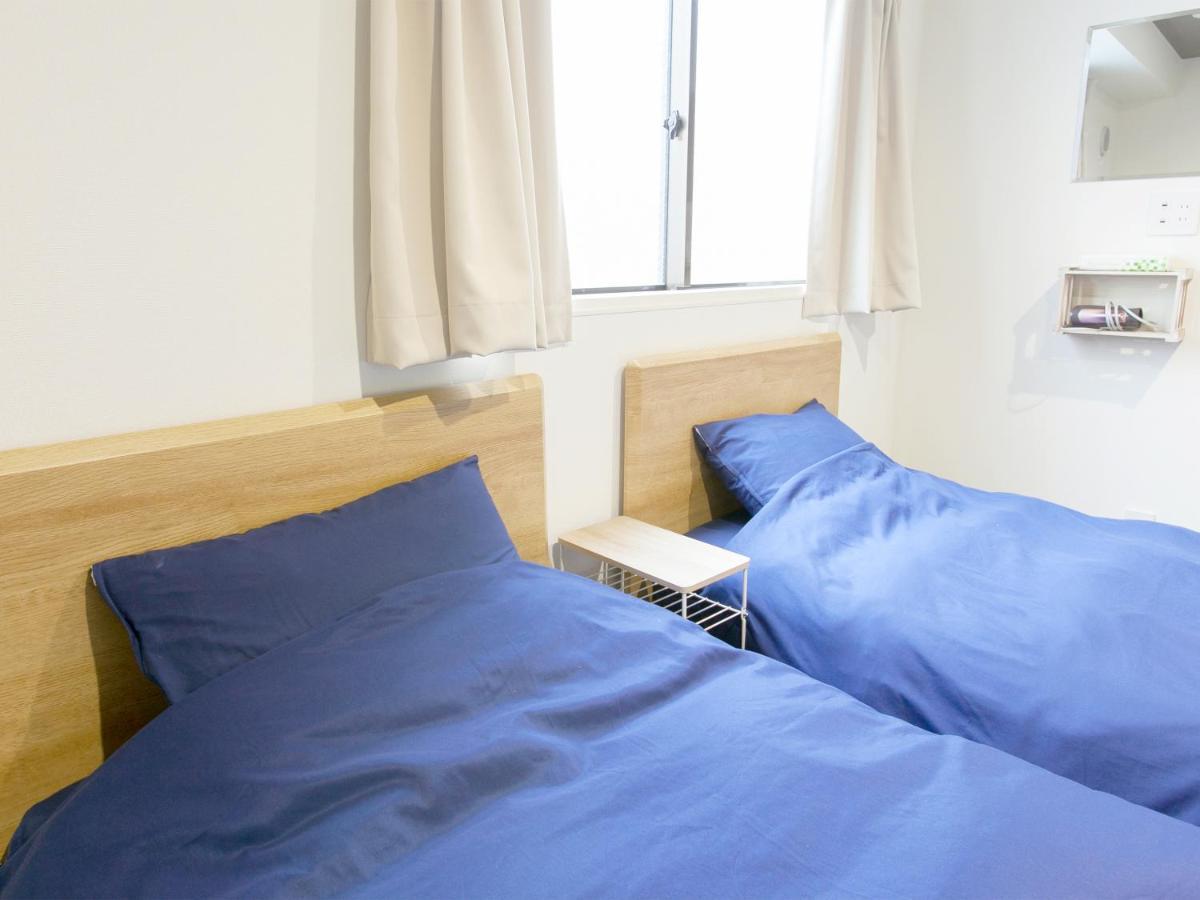 Twin Room Balcony #02