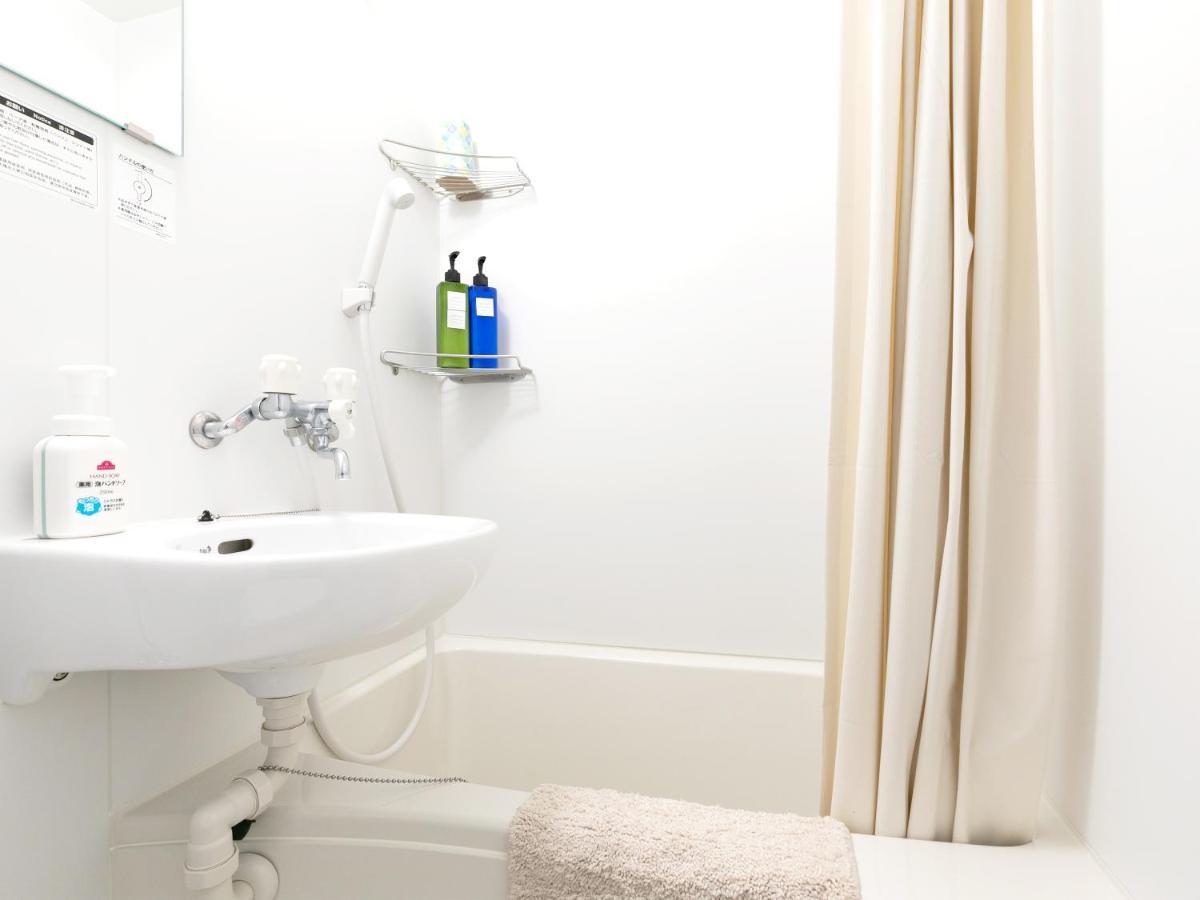 Triple Room Bath tab #601