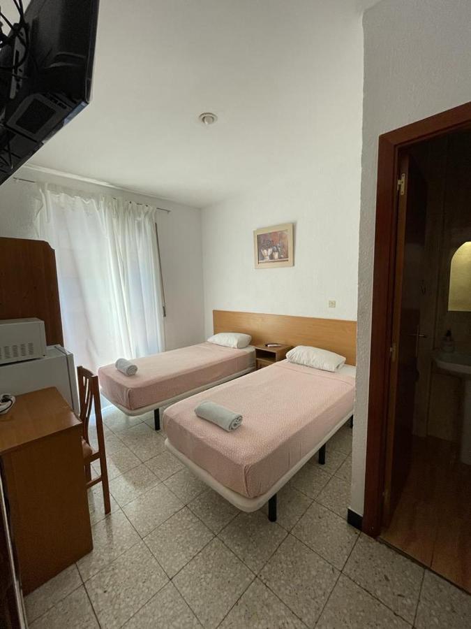 Twin Room,778702896:JPEG