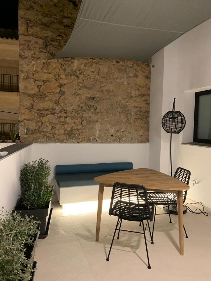 Studio Terrace