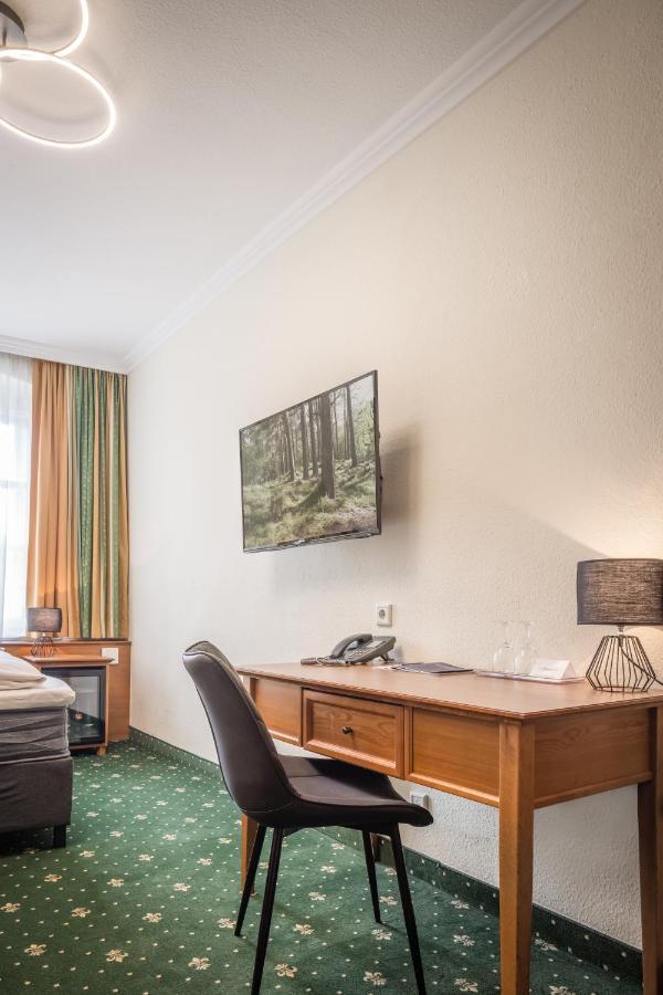 Large Single Room,126834321:JPEG