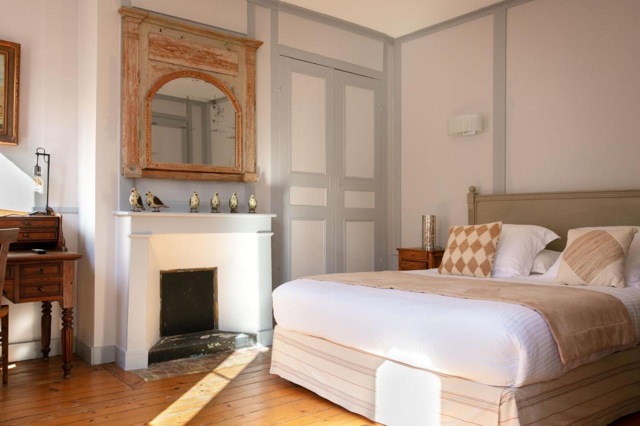 Two-Bedroom House,1165566915:JPEG