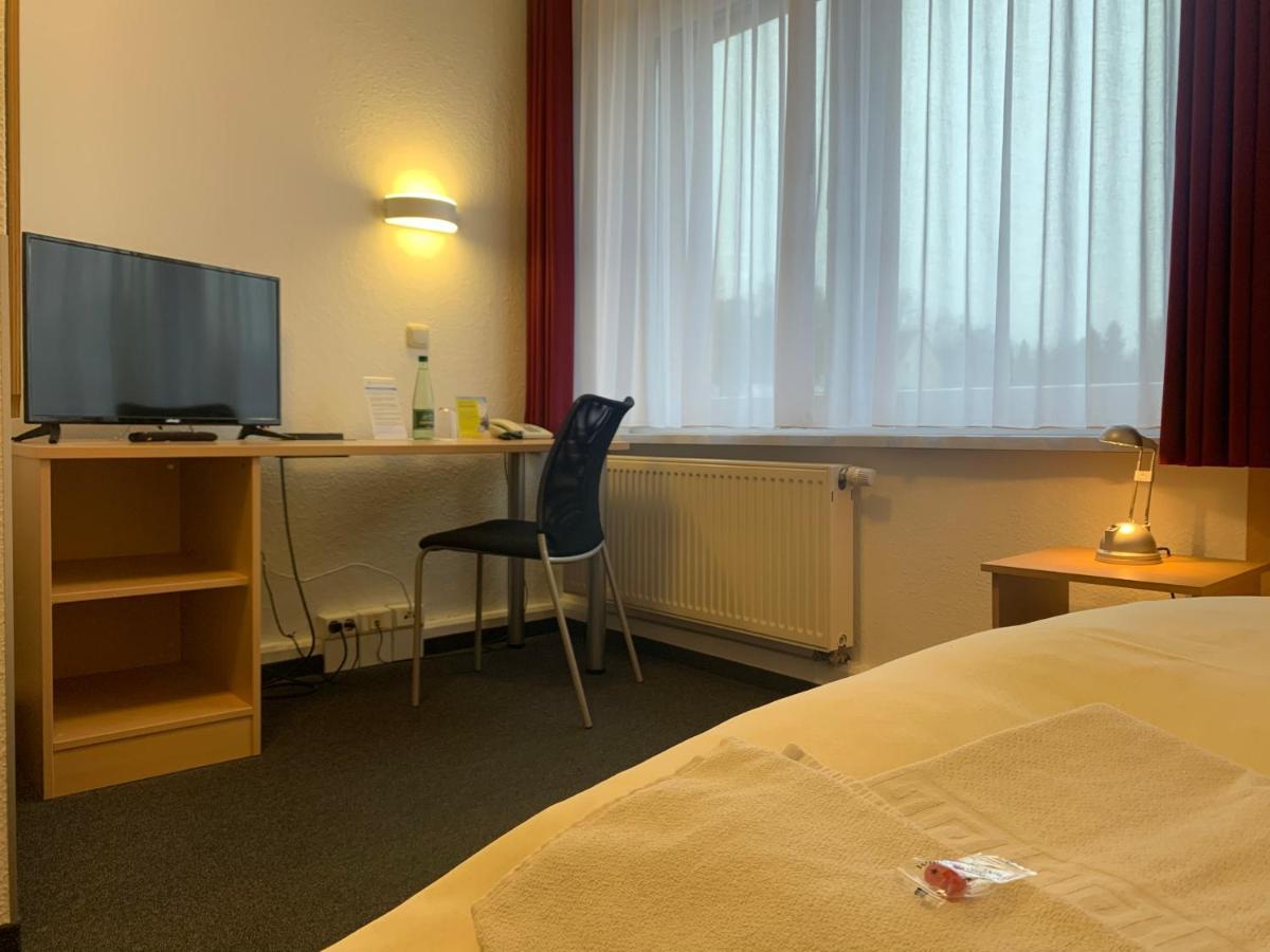 Single Room with Public Transport Ticket,1693275258:JPEG