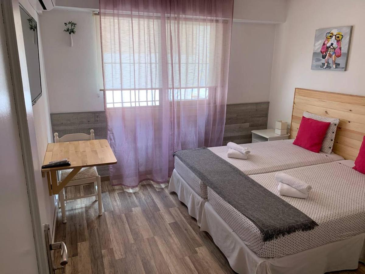 Double or Twin Room Private Bathroom